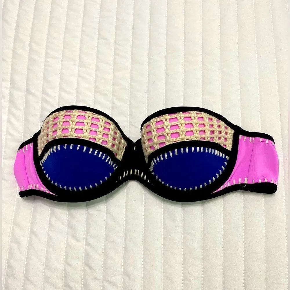 Victoria’s Secret Swim Top Women Size 34A